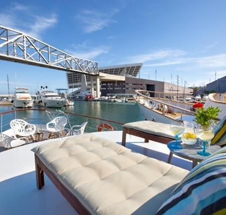 Charming Boat In Barcelona - Perfect Getaway Hotel Sant Adria de Besos Ngoại thất bức ảnh
